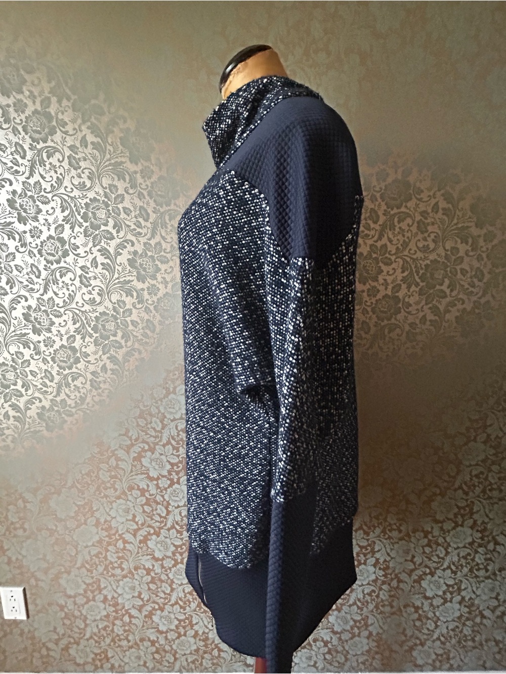 RUELLE Cowl Neck Textured Tunic Dark Blue Women’s Size Medium - Picture 3 of 13